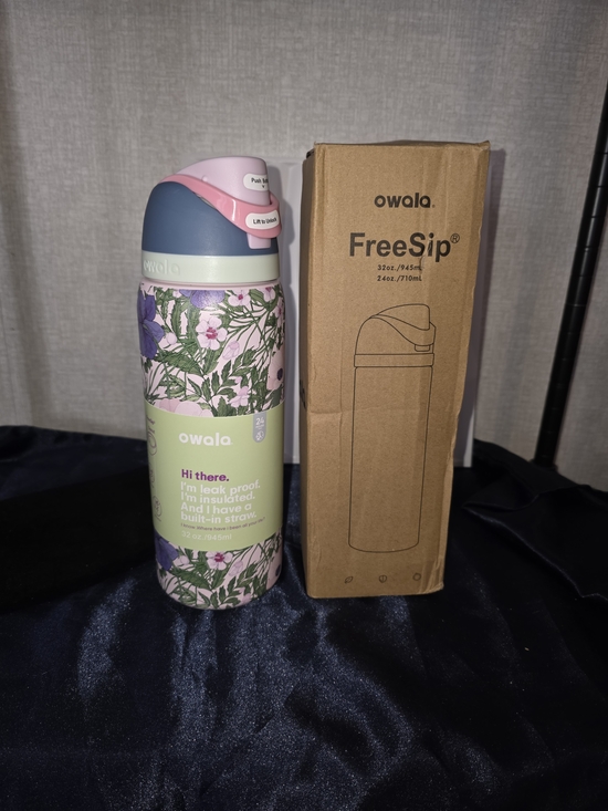 owala Other - NEW Owala FreeSip 32oz – Urban Outfitters Exclusive Floral (Tea Time)